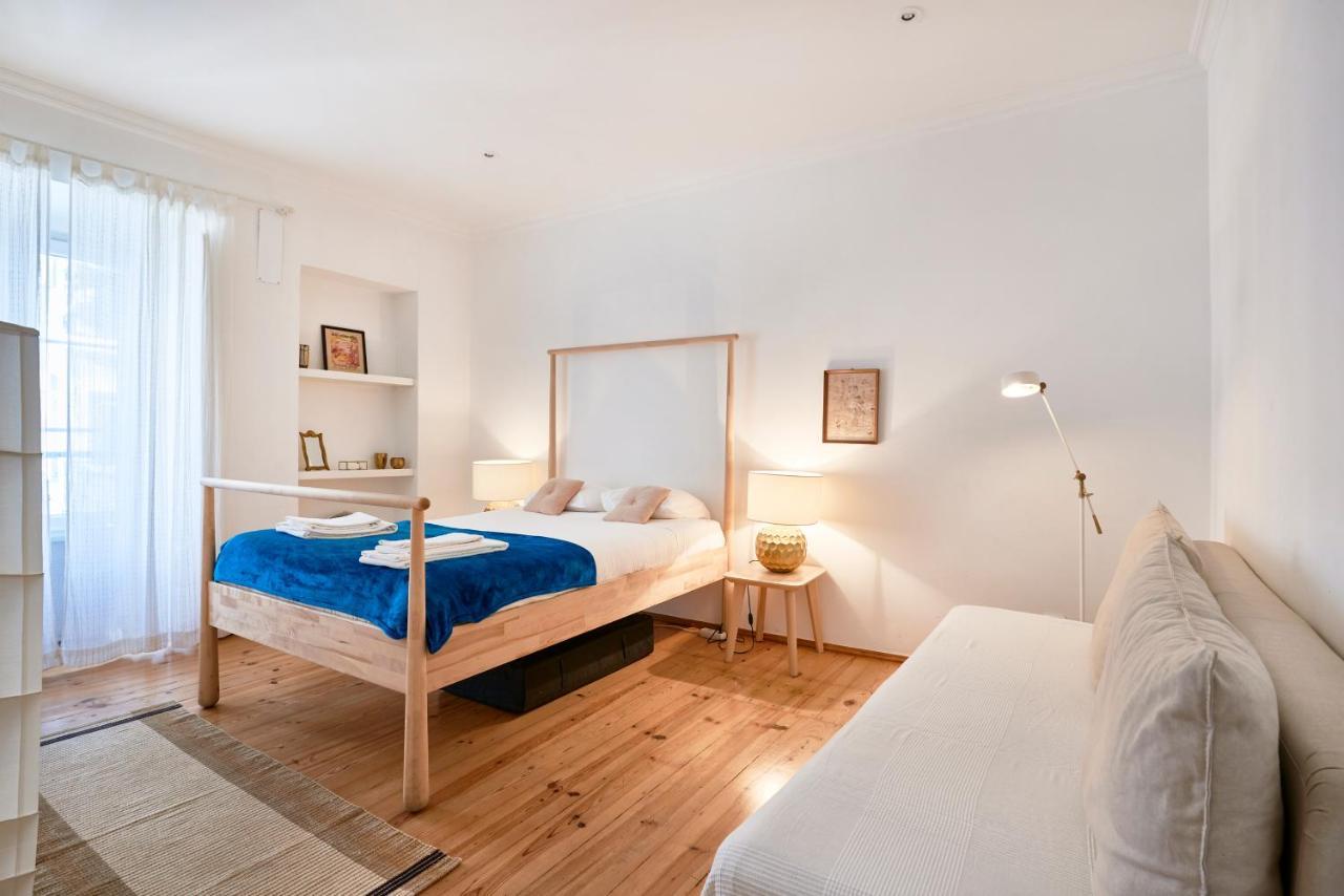 Spacious Bairro Alto Apartment With Courtyard, By Timecooler Lisbon Exterior photo