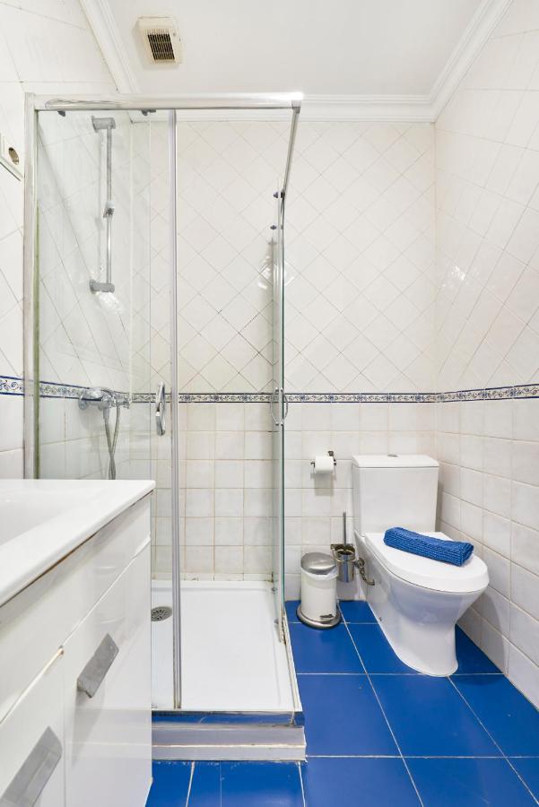 Spacious Bairro Alto Apartment With Courtyard, By Timecooler Lisbon Exterior photo